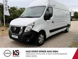 Weiss / mineral white Gebraucht 2024 Nissan Interstar N-Connecta Van | 39.990 €