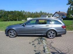 Grau Gebraucht 2016 Mercedes E200 Avantgarde Kombi | 15.550 € (Guter Preis)
