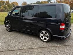 Schwarz Gebraucht 2010 VW Multivan Highline Van | 11.000 €