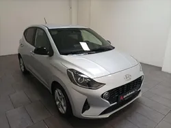 Silber Gebraucht 2023 Hyundai i10 GO! Kleinwagen | 11.970 € (Fairer Preis)