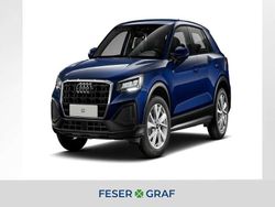 Blau (navarrablau metallic) Neu 2025 Audi Q2 Comfort SUV | 33.990 € (Fairer Preis)