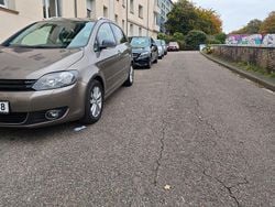 Grau Gebraucht 2012 VW Golf Plus Match Van / Kleinbus | 6.400 € (Fairer Preis)