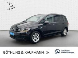 Deep black perleffekt Gebraucht 2024 VW Touran Comfortline Van / Kleinbus | 30.930 € (Fairer Preis)