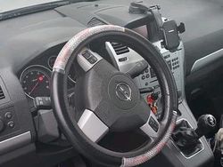 Blau Gebraucht 2012 Opel Zafira Family Van / Kleinbus | 3.800 € (Fairer Preis)