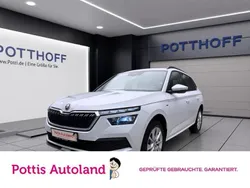 Weiss Gebraucht 2022 Skoda Kamiq Clever SUV | 21.377 € (Guter Preis)
