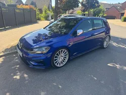 Blau Gebraucht 2017 VW Golf VII R Limousine | 22.599 € (Fairer Preis)