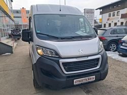 Grau Gebraucht 2018 Peugeot Boxer Avantage Van | 11.990 € (Superpreis)