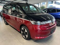 Schwarz Gebraucht 2023 VW Multivan Style Van | 47.900 € (Etwas zu teuer)