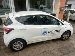 Weiß Gebraucht 2019 Hyundai i10 Trend Kleinwagen | 7.999 € (Superpreis)