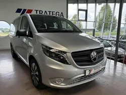 Brilliantsilber Gebraucht 2024 Mercedes Vito Van / Kleinbus | 45.990 €