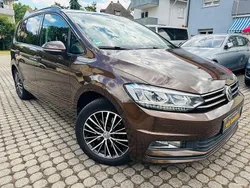 Braun Gebraucht 2015 VW Touran Comfortline Van / Kleinbus | 15.990 € (Fairer Preis)