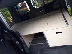 Schwarz Gebraucht 2010 Opel Vivaro Van | 4.990 €