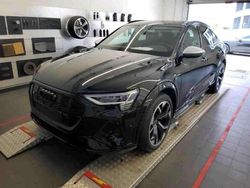 Schwarz Gebraucht 2021 Audi e-tron Advanced SUV | 39.900 € (Superpreis)