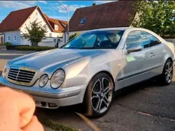 Silber Gebraucht 1999 Mercedes CLK230 Elegance Coupé | 6.000 €