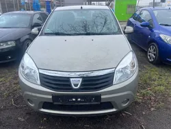 Grau Gebraucht 2009 Dacia Sandero Stepway Kleinwagen | 2.690 € (Fairer Preis)