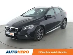 Schwarz Gebraucht 2015 Volvo V40 CC Momentum Kombi | 15.630 € (Etwas zu teuer)