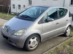 Silber Gebraucht 2000 Mercedes A190 Elegance Limousine | 1.000 € (Superpreis)