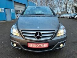 Grau Gebraucht 2009 Mercedes B180 Van / Kleinbus | 3.990 € (Superpreis)