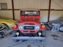 Rot Gebraucht 1982 Toyota FJ Abholung | 49.800 €