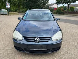 Blau Gebraucht 2005 VW Golf V Comfortline Limousine | 4.300 € (Fairer Preis)