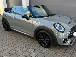 Grau Gebraucht 2018 Mini John Cooper Works Cabriolet Cabrio | 24.850 € (Fairer Preis)