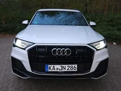 Weiß Gebraucht 2021 Audi Q7 S-Line SUV | 47.900 € (Guter Preis)