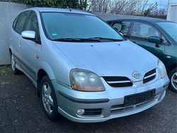 Silber Gebraucht 2002 Nissan Almera Tino Van / Kleinbus | 1.600 € (Guter Preis)