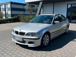Silber Gebraucht 2003 BMW 320 M Sport Limousine | 2.250 € (Guter Preis)