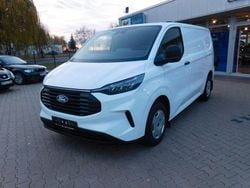 Weiß Gebraucht 2024 Ford Transit Custom Trend Van / Kleinbus | 29.895 € (Fairer Preis)