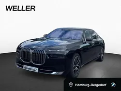 Black sapphire (schwarz) Gebraucht 2024 BMW 740 Comfort Edition Limousine | 84.850 € (Fairer Preis)