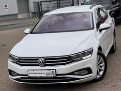 Weiß Gebraucht 2020 VW Passat Business Kombi | 18.800 € (Fairer Preis)