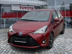 Rot Gebraucht 2020 Toyota Yaris Hybrid Style Kleinwagen | 15.990 € (Superpreis)