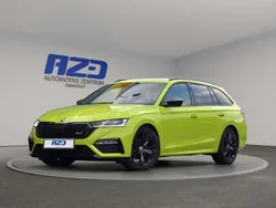 Mamba grün Gebraucht 2023 Skoda Octavia RS Kombi | 38.888 € (Teuer)