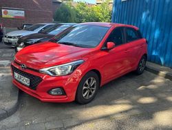 Rot Gebraucht 2020 Hyundai i20 Trend Limousine | 12.999 € (Guter Preis)