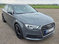 Grau Gebraucht 2018 Audi A3 Kombi | 16.300 € (Guter Preis)