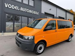 Orange Gebraucht 2011 VW Caravelle Van / Kleinbus | 14.480 €