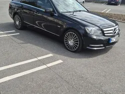 Schwarz Gebraucht 2011 Mercedes C200 Avantgarde Limousine | 6.250 € (Fairer Preis)