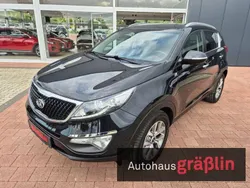 Schwarz Gebraucht 2014 Kia Sportage FIFA World Cup Edition SUV | 11.900 € (Fairer Preis)