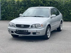 Silber Gebraucht 2000 Toyota Corolla Sol Limousine | 3.999 € (Etwas zu teuer)