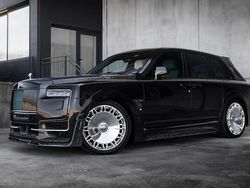 Schwarz Neu 2025 Rolls Royce Cullinan SUV | 809.950 €