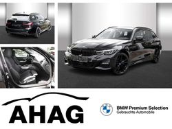 Saphirschwarz metallic Gebraucht 2022 BMW 320e M Sport Kombi | 27.840 € (Guter Preis)