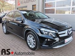 Nachtschwarz unilack Gebraucht 2016 Mercedes GLA180 SUV | 13.990 € (Fairer Preis)