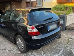 Schwarz Gebraucht 2005 Honda Civic Coupé | 1.150 € (Guter Preis)