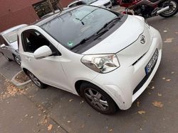 Weiß Gebraucht 2010 Toyota iQ Kleinwagen | 5.750 € (Fairer Preis)