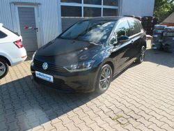 Schwarz Gebraucht 2015 VW Golf Sportsvan Trendline Van / Kleinbus | 11.590 € (Fairer Preis)