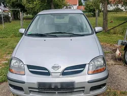 Silber Gebraucht 2003 Nissan Almera Tino Van / Kleinbus | 4.799 €