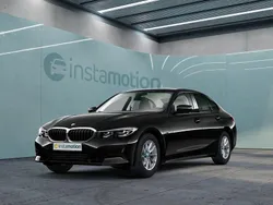 Schwarz Gebraucht 2022 BMW 330e Sport Line Limousine | 35.499 € (Teuer)