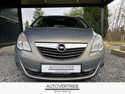 Grau Gebraucht 2010 Opel Meriva Van / Kleinbus | 3.990 € (Fairer Preis)