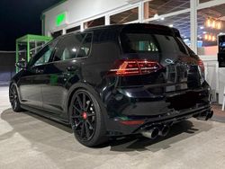 Schwarz Gebraucht 2014 VW Golf VII R Kleinwagen | 23.800 €
