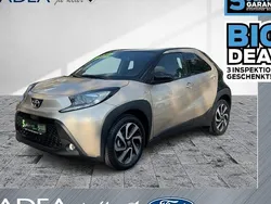 Beige Neu 2025 Toyota Aygo Kleinwagen | 15.990 €